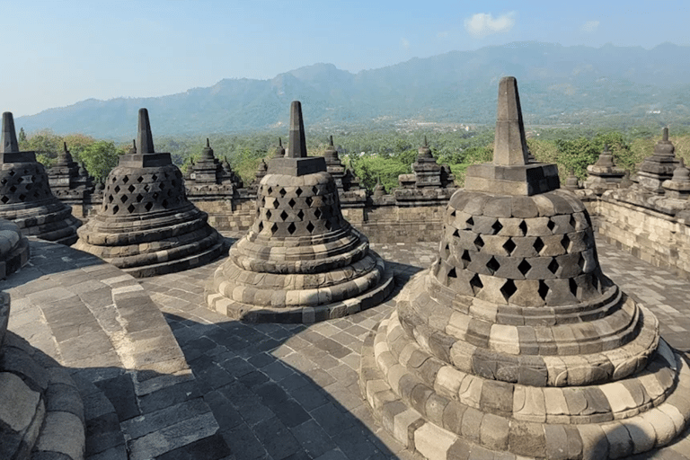 Yogyakarta: Merapi, Borobudur Temple, Prambanan Temple Yogyakarta: Merapi, Borobudur, Prambanan & Ramayana Ballet