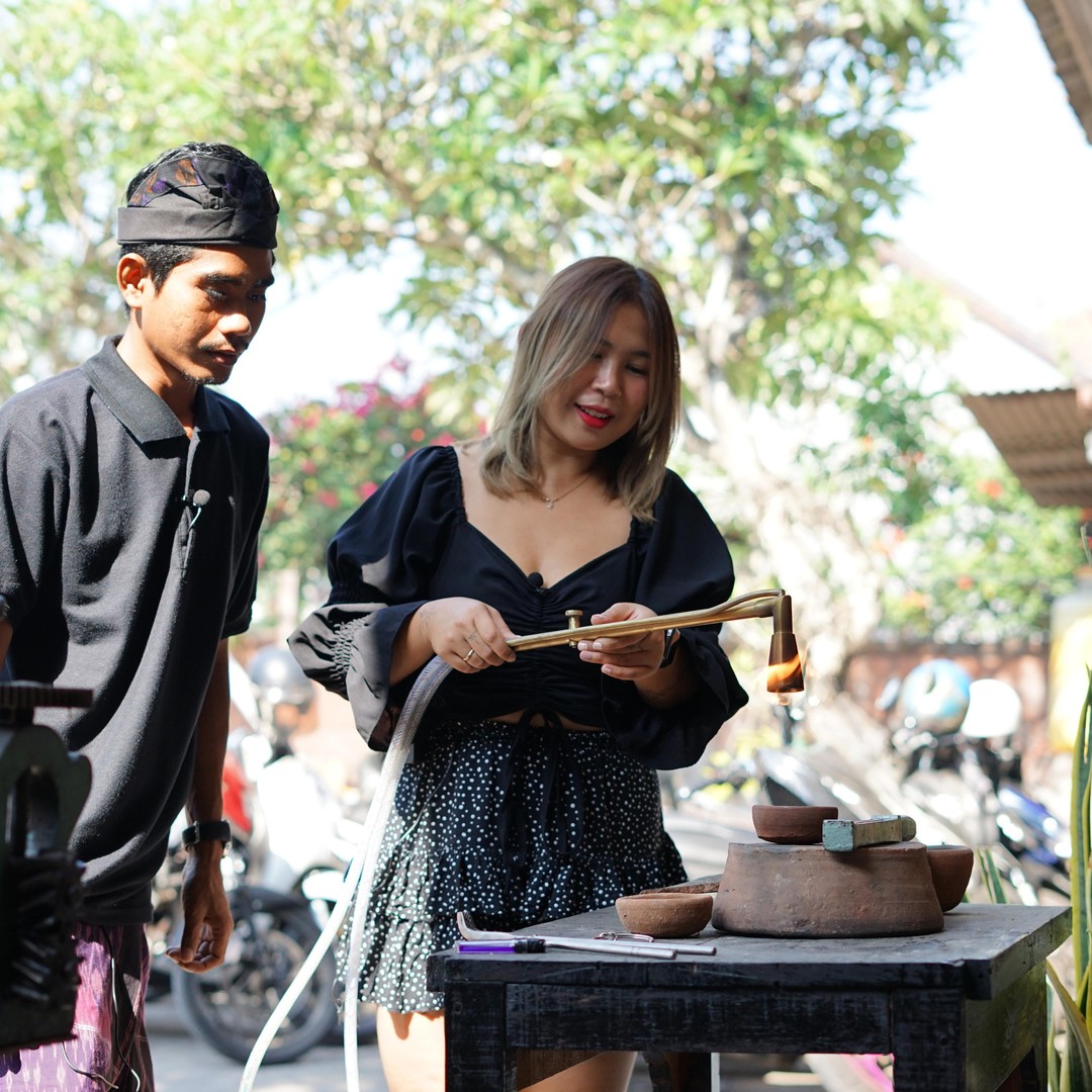 Ręcznie wykonana srebrna biżuteria w wiosce Celuk