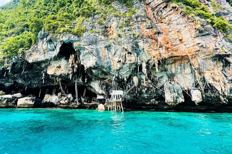 Phuket : Viagem à ilha Phi Phi em lancha rápida com almoço