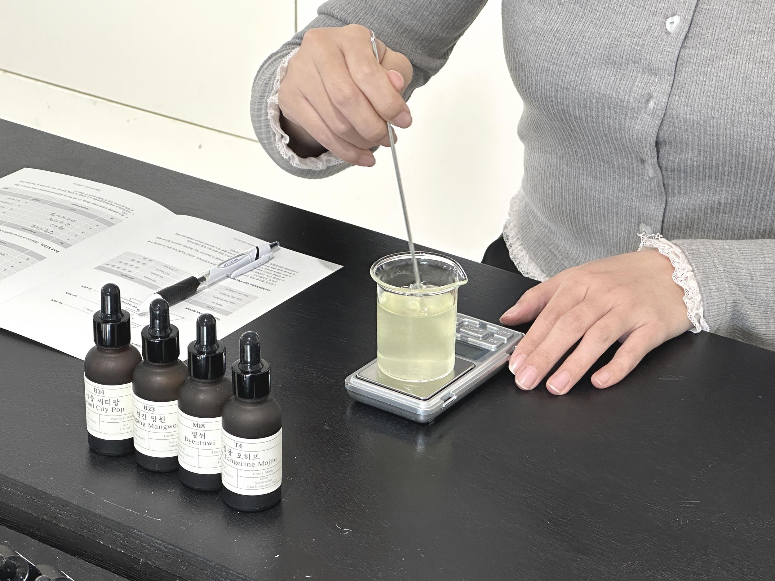 Seoul: Create Your Own Luxury Niche Perfume in Hongdae