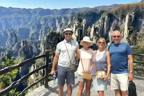 Zhangjiajie: Mini Group Day Tour with Bailong Elevator