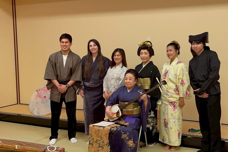 Concerto de Música Shogun e Experiência com Instrumentos em NagoyaConcerto Shogun Music e experiência com instrumentos em Nagoya