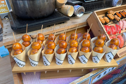Tokyo: Tsukiji Fish Market Walking Tour with a Local Guide Tokyo: Tsukiji Fish Market Tour with Food Tastings