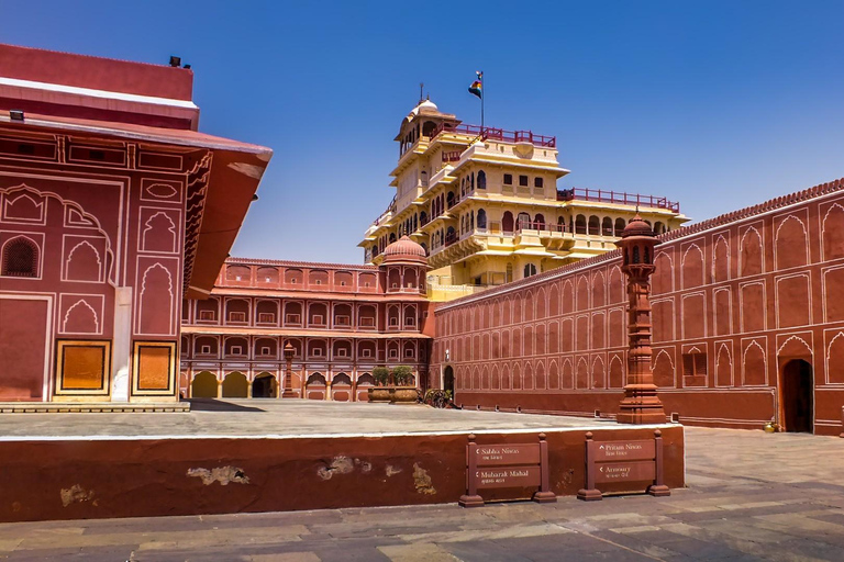 From Delhi: Private Full-Day Jaipur Highlights Tour Ac Car + Guide
