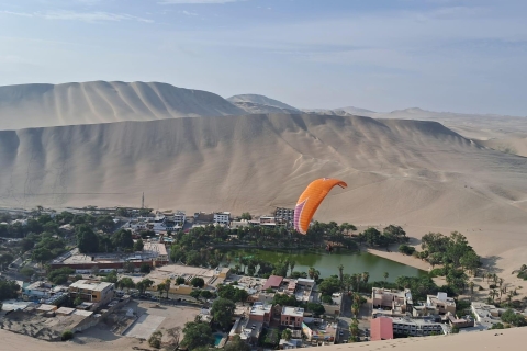 From Huacachina: Paragliding flight over the desert