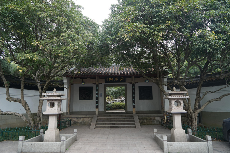 Hangzhou Autumn Exclusive: Manlong Guiyu Hiking Trail