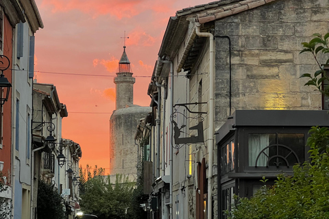 Aigues-Mortes: Everything is false! — an unusual guided visit and the true story Aigues-Mortes: Everything is fake! — unusual guided visit and true story