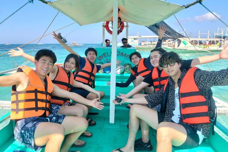 Boracay Private Island-Hopping Tour and Buffet Dinner