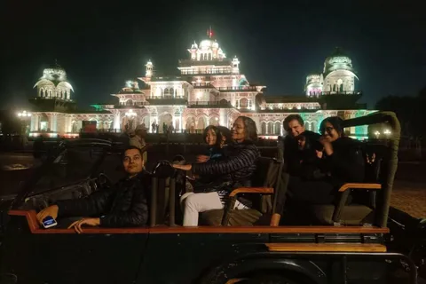 Jaipur: Tour serale della città in jeep scoperta
