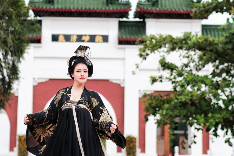 Singapore: Nanyang, Niangya, Indian, & Hanfu Outfit Rental