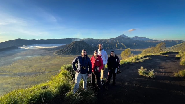From Malang: 2 Days Bromo and Tumpak Sewu Sharing Tour
