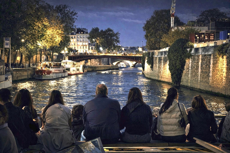 Paris: Day or Evening River Cruise with Musical Ambiance Paris: Evening River Cruise with Musical Ambiance & Postcard