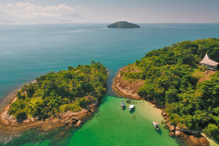 Wyspy Paraty: Łódź motorowa z nurkowaniemGrupowy rejs statkiem po morzu Paraty