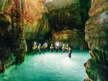 Mallorca: Cova des Coloms Caving Trip with Hotel Transfer