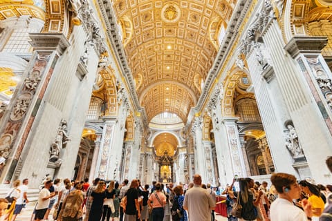 Rome: Entire Vatican Tour & St. Peter's Dome Climb