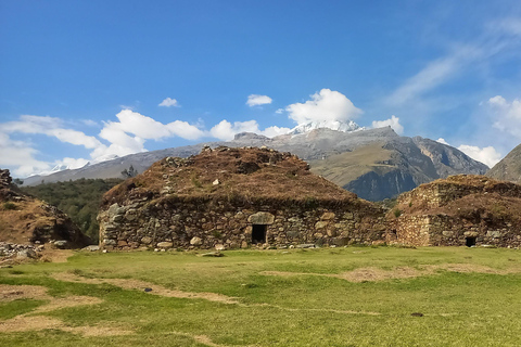 Laguna Rocutuyoc and Honkopampa Ruins Private Service