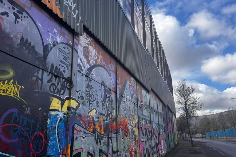 Official World Famous Belfast Taxi Tour™