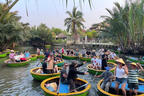 Hoi An: Basket Boat, Lantern Making Class & Hoai River Ride - Image 2