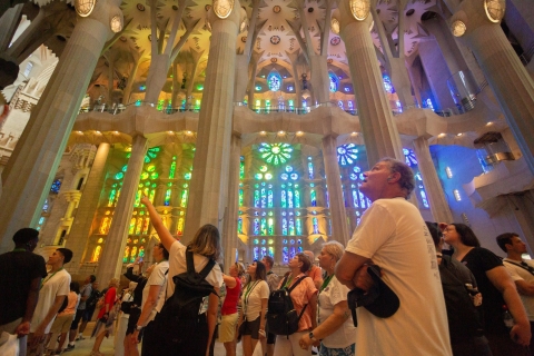 Barcelona: tour guiado sin colas de la Sagrada FamiliaTour en alemán