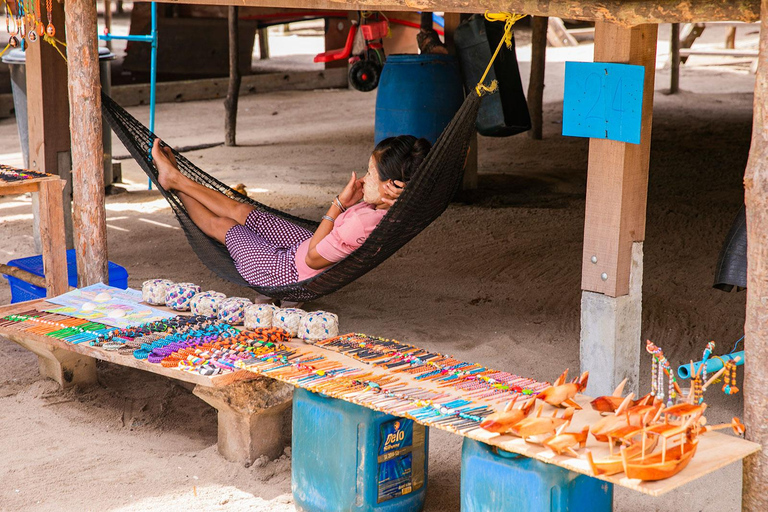 Z Phuket: wycieczka z rurką na wyspy SurinZ Phuket: wycieczka snorkelingowa na wyspy Surin