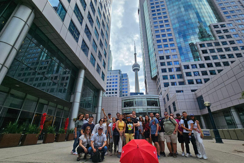 Toronto: 3-hour City Highlights TourToronto: 3-Hour Tips-Based Walking Tour in Spanish