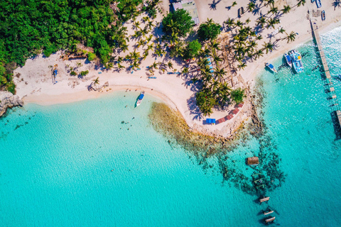 Punta Cana - Santo Domingo: Saona Island VIP Catamaran Tour From Juan Dolio: All-inclusive Saona Island Catamaran Tour