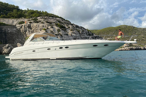 Gran Canaria : Excursion en yacht avec boissons, déjeuner et plongée en apnée