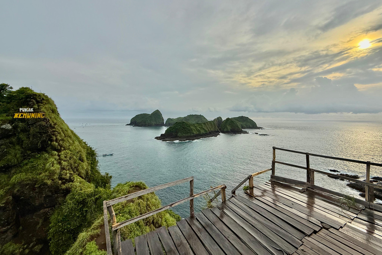 Banyuwangi: Jawatan Forest, Island Hopping, & Sunset Tour Jawatan Forest, Island Hopping, & Sunset Tour (Private)