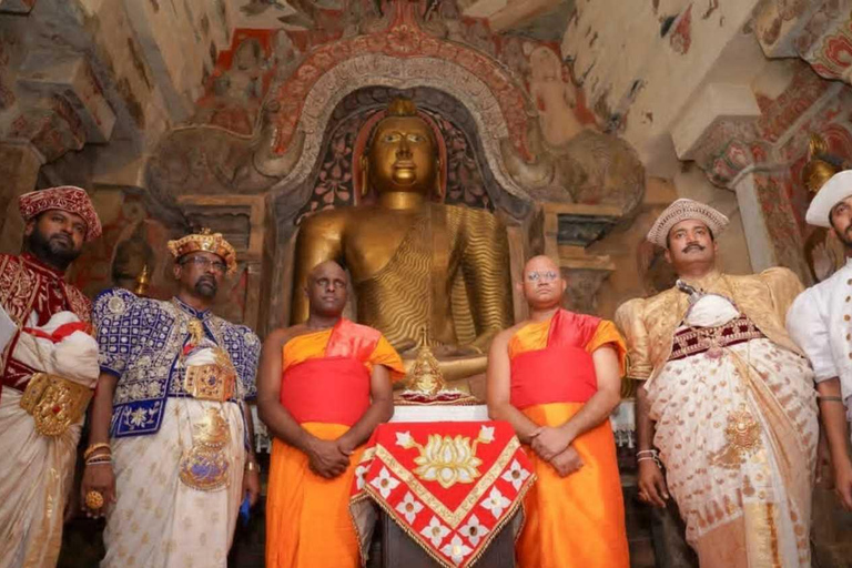 Kandy Evening City Tour & Dance Show Reservations by Tuk-Tuk Kandy evening tour