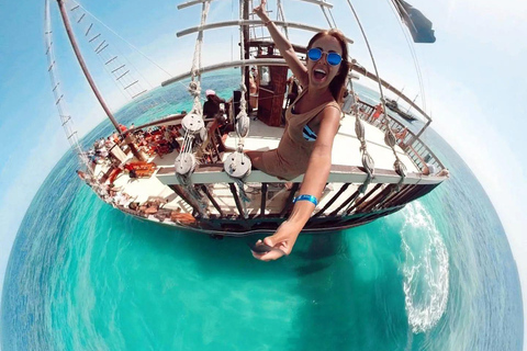 Djerba: Piratenschiff-Kreuzfahrt zur Flamingo-Insel mit Mittagessen