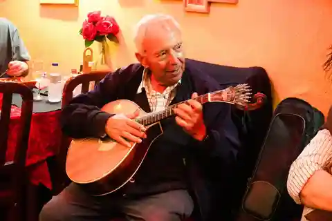 Lisbon: Fado Musical Experience with Portuguese Appetizers
