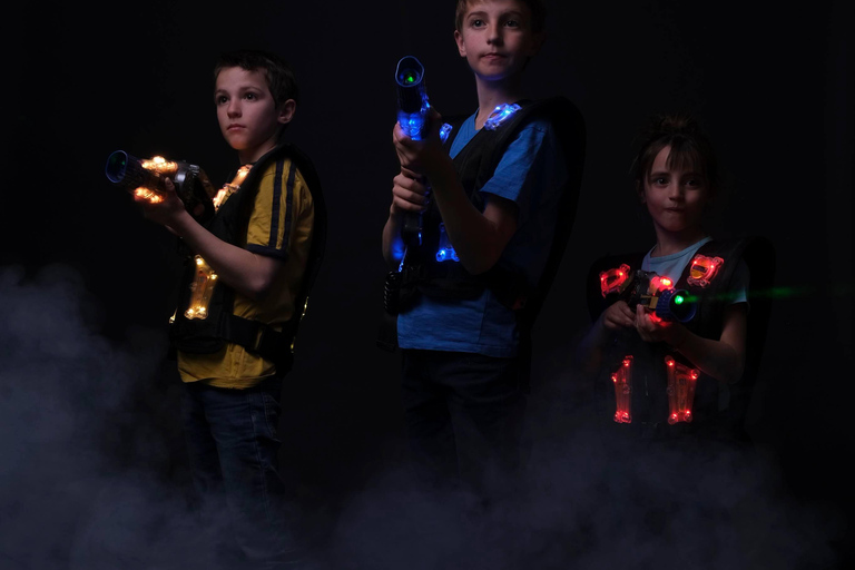 لعبة ليزر تاج بريميوم زون | أولدنبورغمفتوح لمدة ساعتين بسعر ثابت في منطقة مميزة، لعبة ليزر تاج | أول