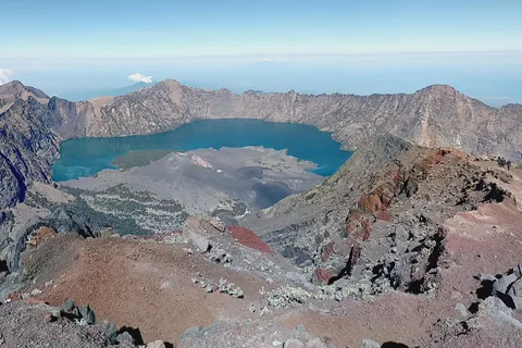 Mount Rinjani Trekking 3D/2N Best Seller