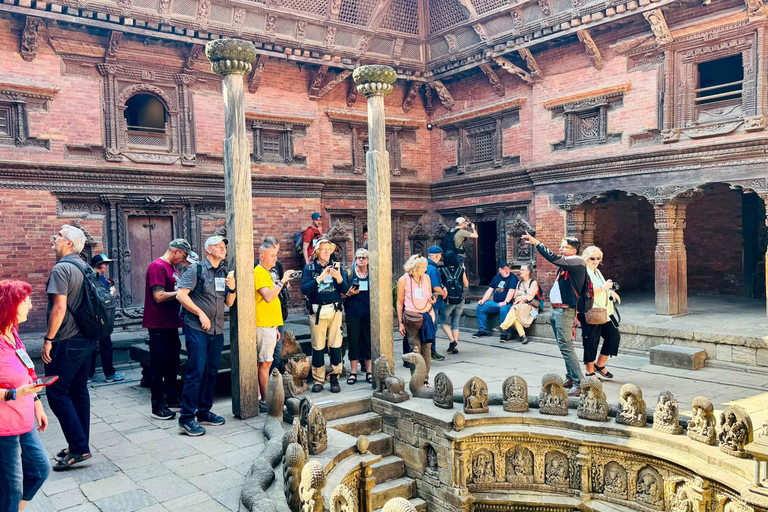 Kathmandu: Tour diurno di Bhaktapur e Nagarkot con guida