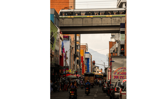 Medellín: City Tour with Metro and Metrocable Ride