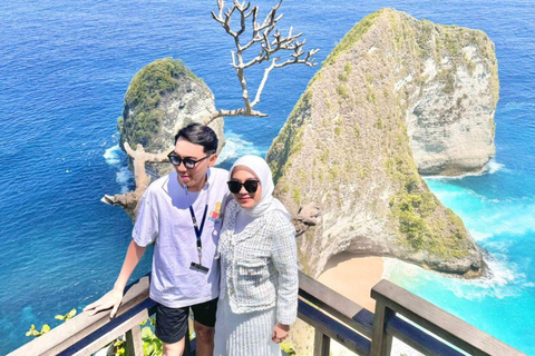 Bali: Nusa Penida 2-Day Trip with Accommodation &amp; Meals