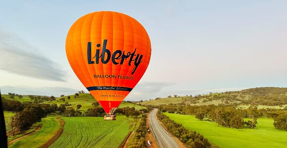 Perth: Avon Valley Hot Air Balloon Flight with Breakfast