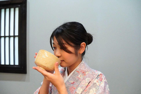 Tokyo: A Traditional Japanese Tea Ceremony with a Tea Master