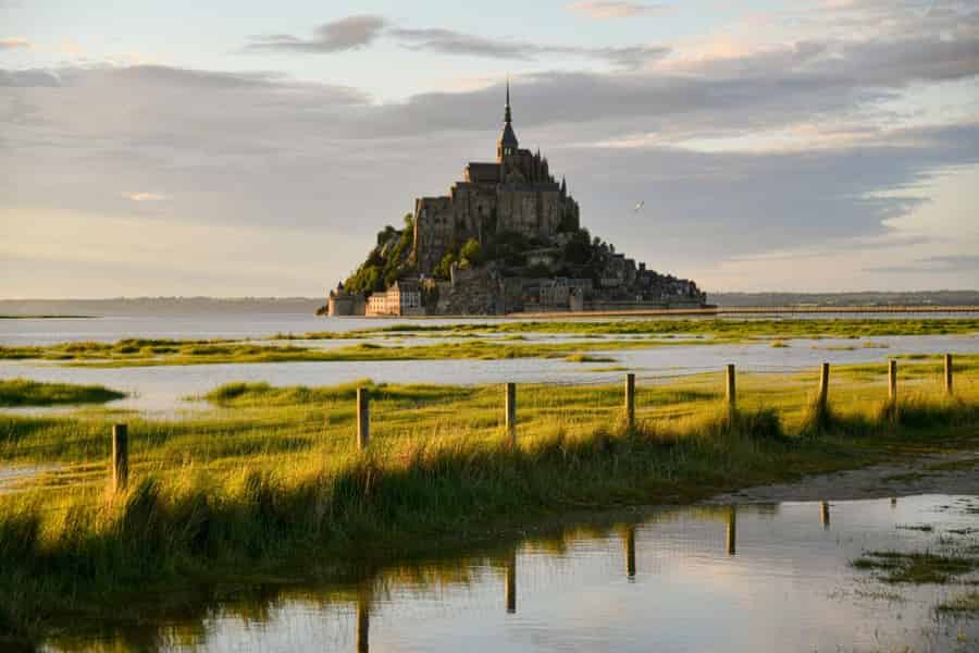 Ab Paris: Geführte Tagestour zum Mont Saint-Michel mit Eintritt. Foto: GetYourGuide Ab Paris: Geführte Tagestour zum Mont Saint-Michel mit Eintritt. Foto: GetYourGuide