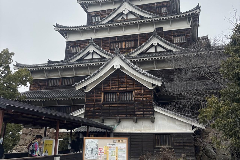 Hiroshima: Peace Memorial, Castle &amp; Garden Walking Tour
