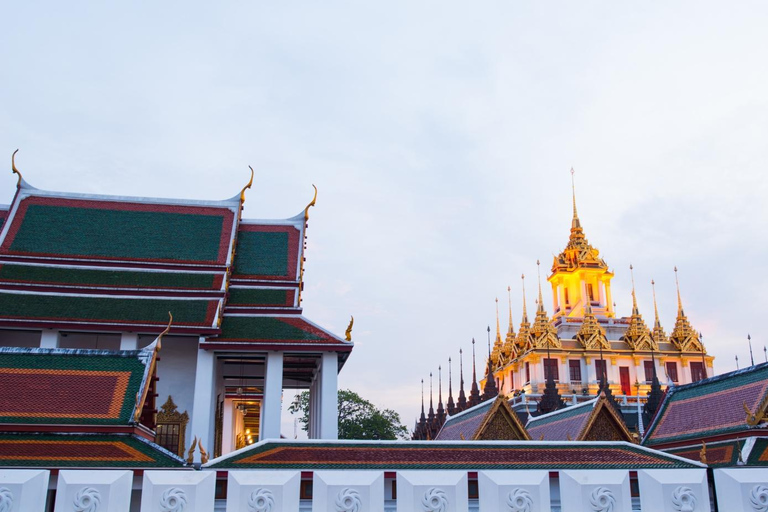 Bangkok: Tour guidato in un tipico Tuk-Tuk tailandese