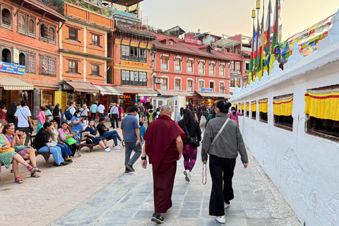 Kathmandu: Bouddhanath Stupa Tour with Dinner