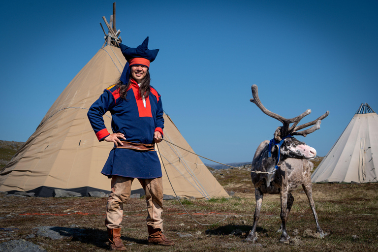 Honningsvåg: North Cape Guided Tour with Entry Ticket Honningsvåg: North Cape Guided Tour with Entry Ticket German
