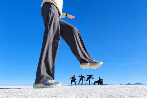Uyuni: 3-Day Salt Flats Expedition to San Pedro de Atacama Uyuni Tour with Local Spanish Driver