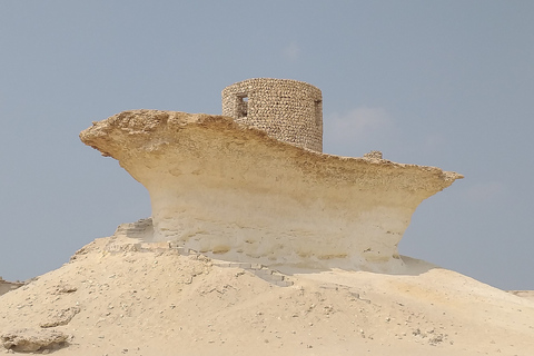 Westküsten-Tour, Zekreet, Richard Serra WüstenskulpturAus Doha: Zekreet Richard Serra und Pilz-Felsformation