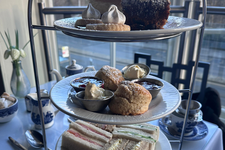 Edinburgh: Afternoon Tea with Castle Views