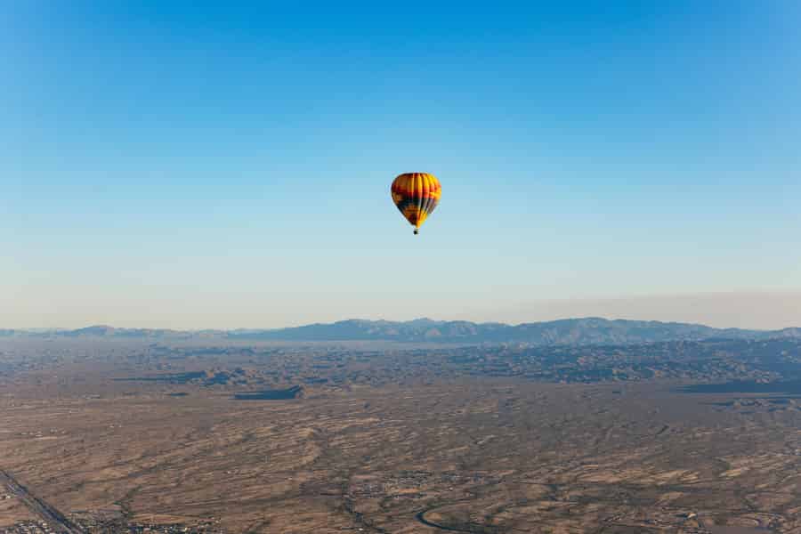 Phoenix: Heißluftballonfahrt mit Champagner. Foto: GetYourGuide
