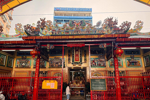 Small Group Bangkok Tour: Street Food, Markets and Temples