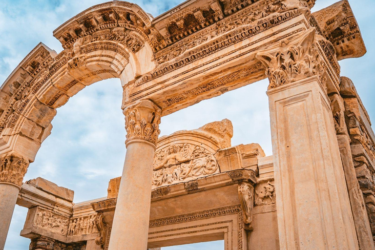 Für Kreuzfahrer: Ephesos, Sirince und Dorfleben mit MittagessenFür Kreuzfahrer: Ephesos, Şirince und Dorfleben mit Mittagessen