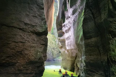 Annecy: Guided Canyoning Trip